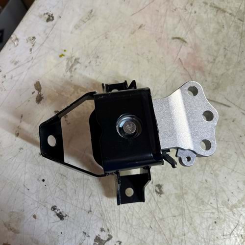 Suzuki Swift 18-2026 1.2 k12C Motor Sağ Takozu Kulak