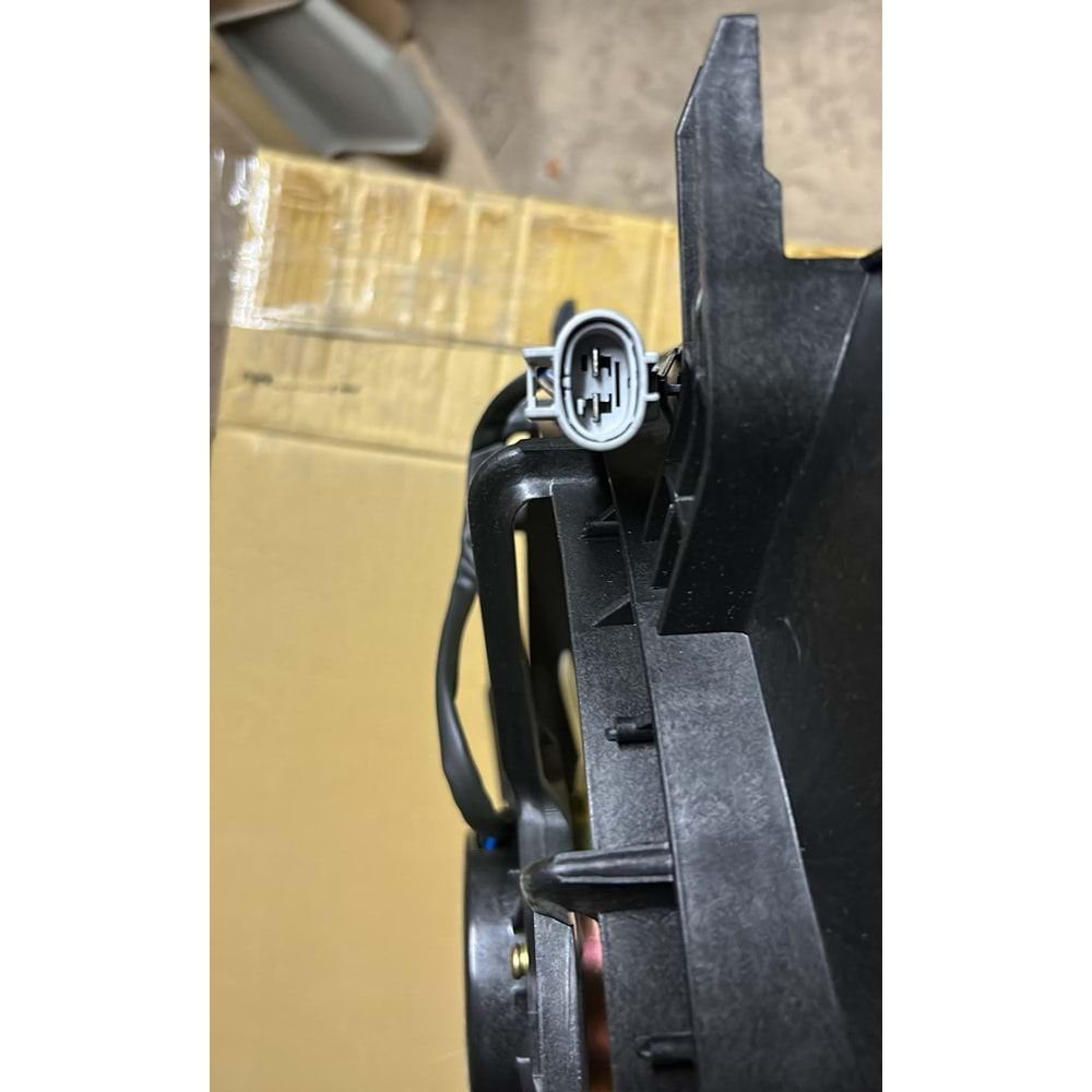 SUZUKİ SX4 06-12 RADYATOR FAN DAVLUMBAZI KOMPLE