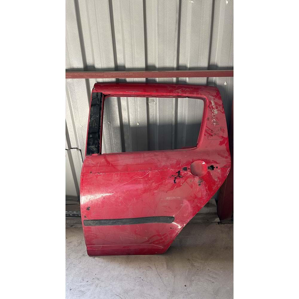 Suzuki Swift 05-11 Arka Sol Kapı