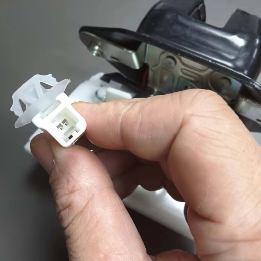 Honda Jazz 2009-2012 Bagaj Kilidi Merkezi Kilit Pompalı