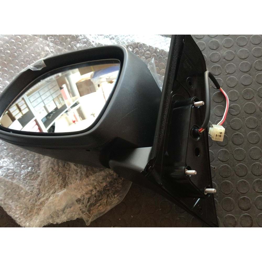Suzuki SX4 06-12 sedici AYNA Elektrikli Sol Kare Soket